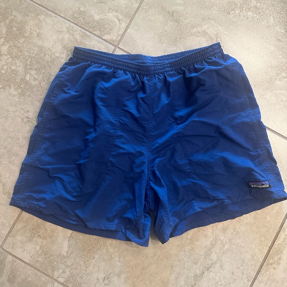 Blue Patagonia baggies 5” size small